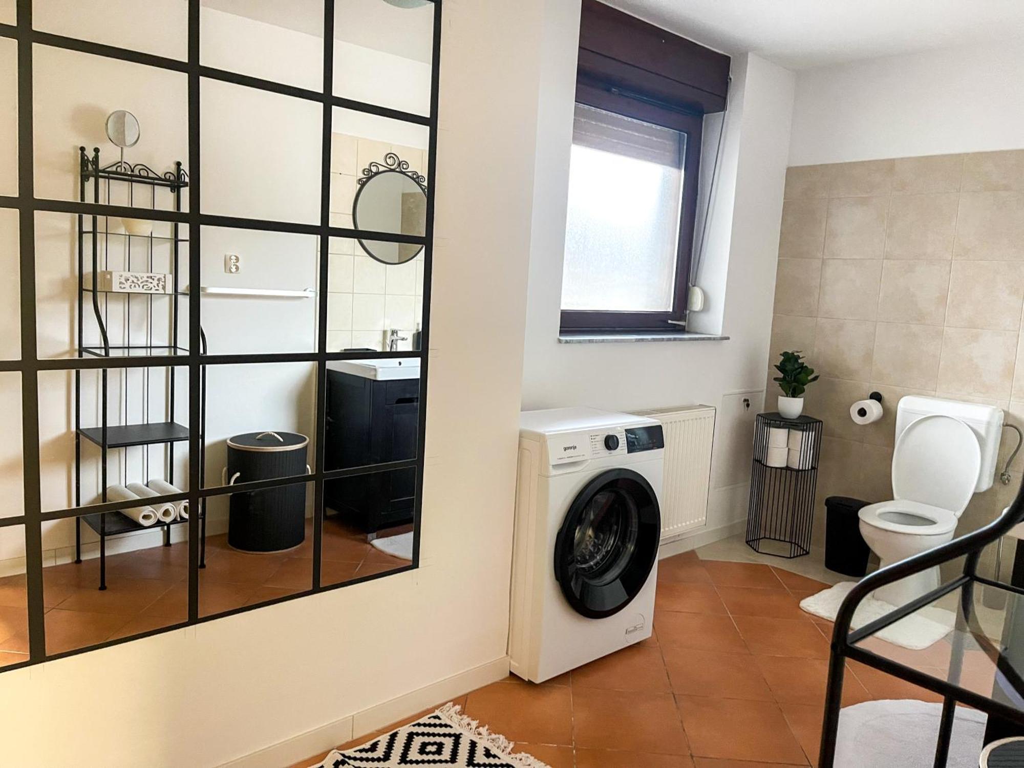 Spacious Cozy Apartma